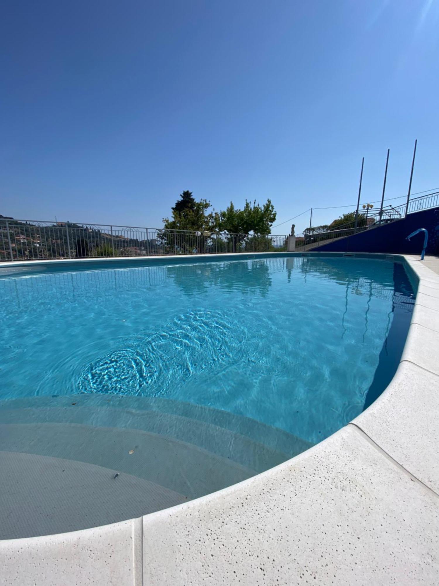 אימפריה Residence Hotel Edy מראה חיצוני תמונה
